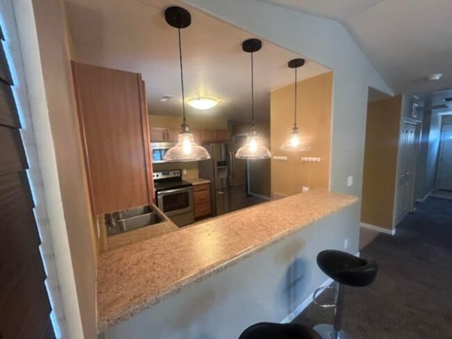 Building Photo - Super Cute Rancher with Central Air!!