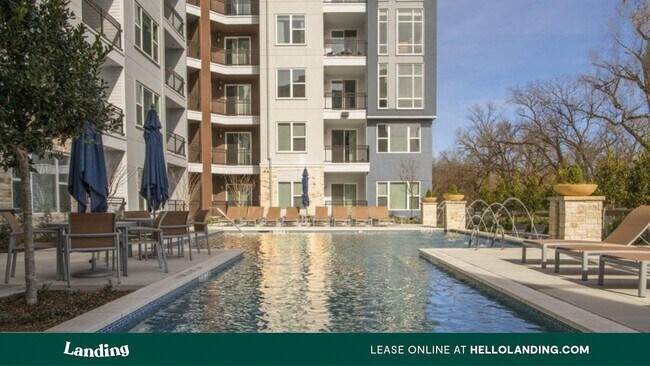 Foto del edificio - 7545 E NW Hwy