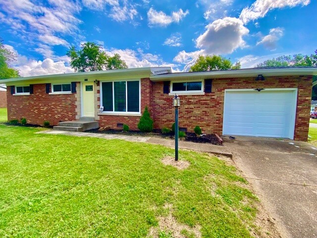 Primary Photo - 1101 N Werner Ave