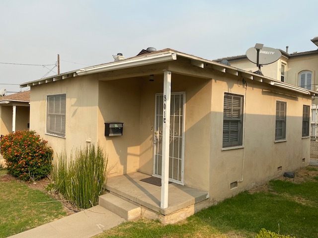 Foto principal - 801 S Marengo Ave