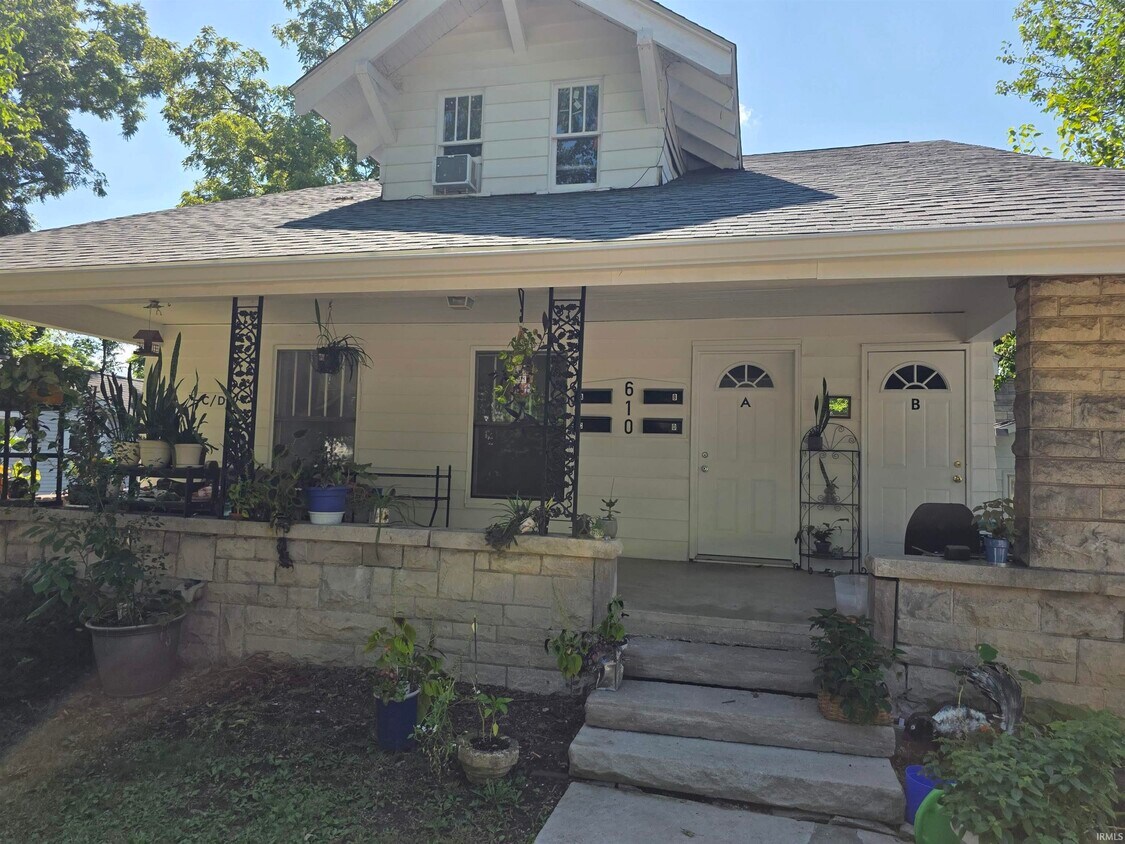 Foto principal - 610 S Washington St