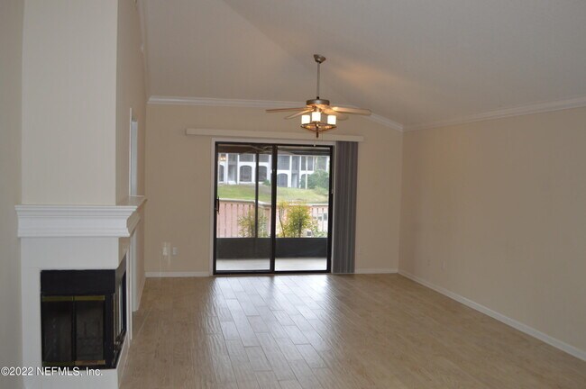 Building Photo - 9328 Arbolita Way