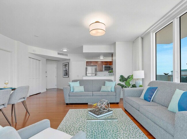 Foto del edificio - 2889 McFarlane Rd