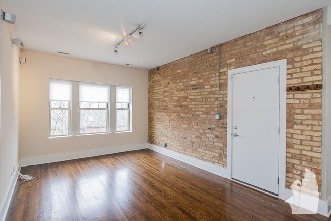 Foto del edificio - 1851 W Cornelia Ave