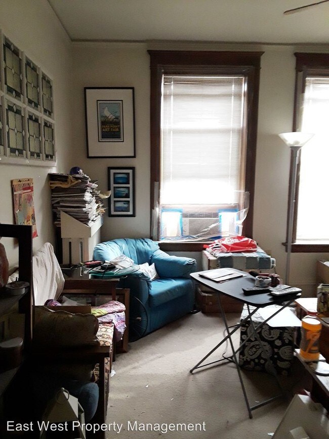 Foto del edificio - 1813-1819 E 2nd St