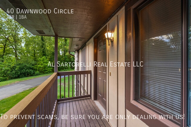 Building Photo - 40 Dawnwood Cir