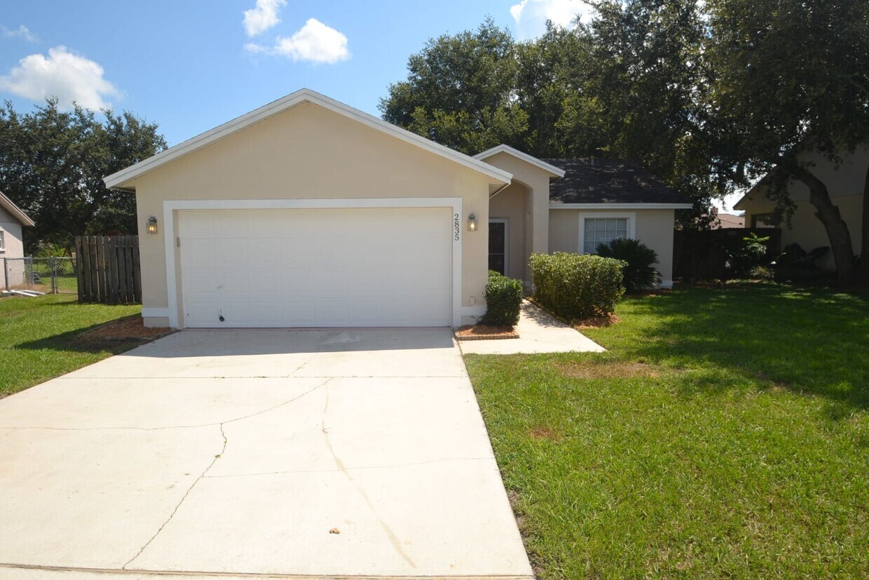 Primary Photo - 2835 Timbercrest Pl