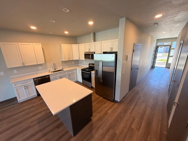 Foto del edificio - 4417-4419 West 30th Avenue