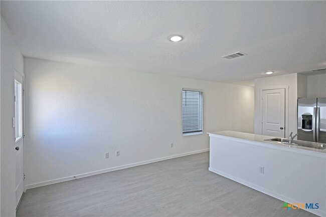 Building Photo - 5014 Winecup Cv