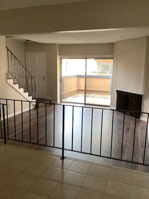 Building Photo - 16744 Algonquin St