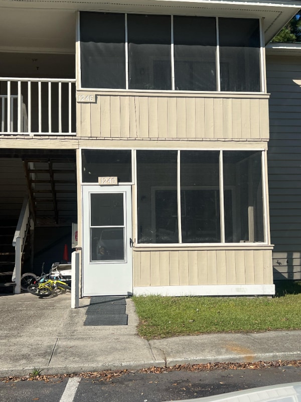 Building Photo - 1240 Shalom Dr