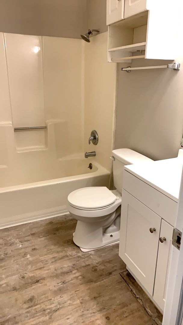 Foto del edificio - 2 bedroom 1 bath duplex