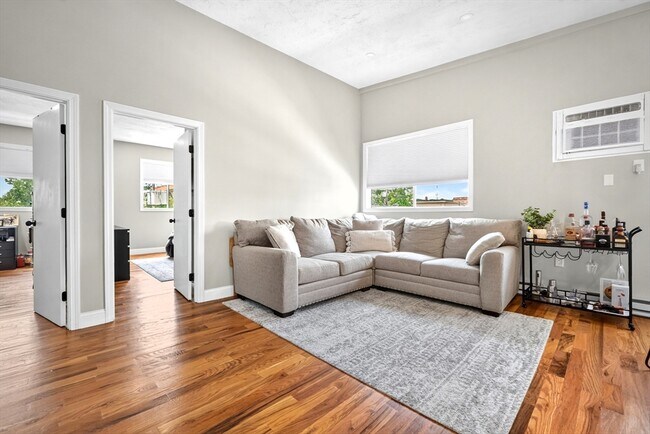Foto del edificio - 217 Highland Ave