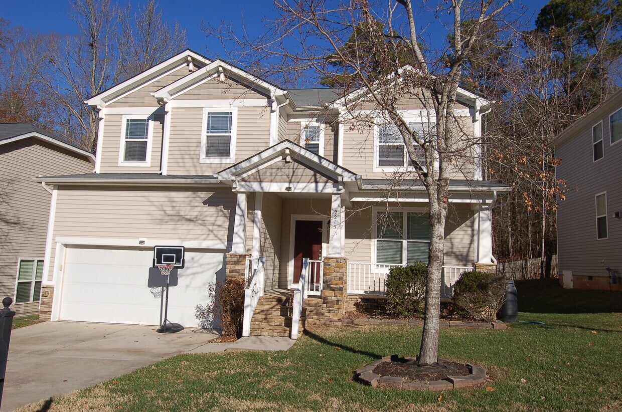 Primary Photo - 2213 Pear Tree Ln