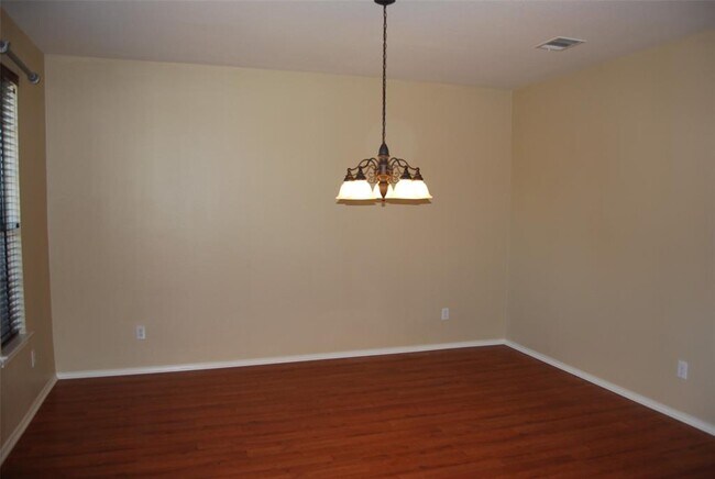 Building Photo - 2115 Sage Canyon Dr