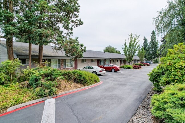 Building Photo - Spacious single-level, garden style 2 bedr...