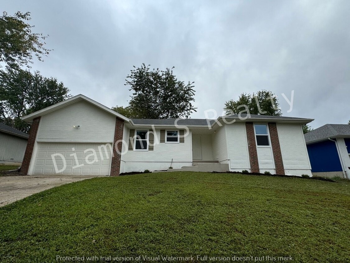 Foto principal - Charming 3 Bedroom Home - Wanda Gray/Chero...