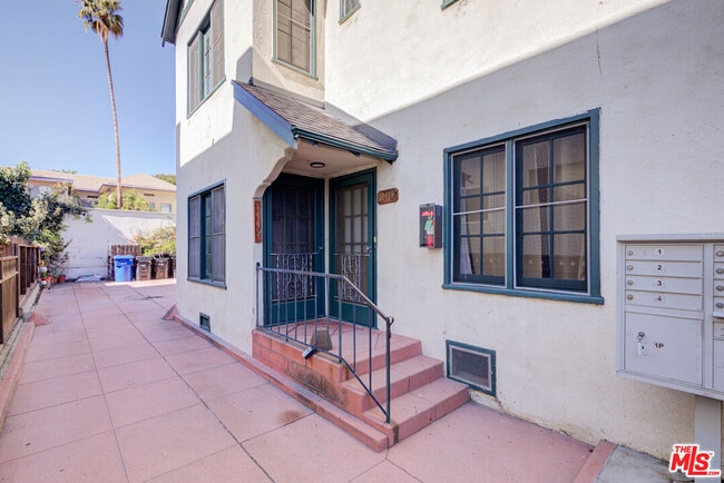 Foto del edificio - 1447 N Vista St