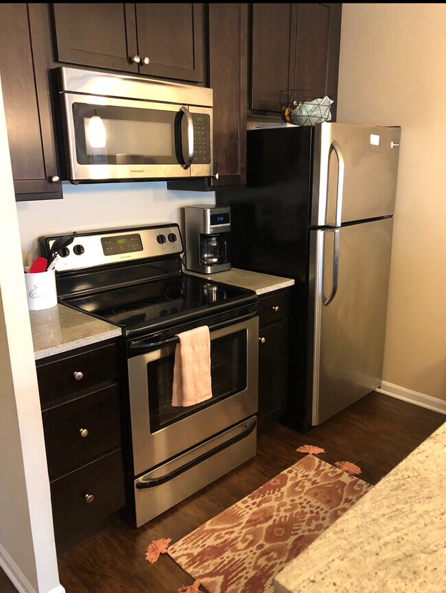 Building Photo - 1819 N Halsted St