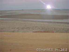 Foto del edificio - 1019 Fairfield Beach Rd