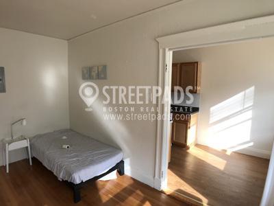 Building Photo - 1 bedroom in Boston MA 02215