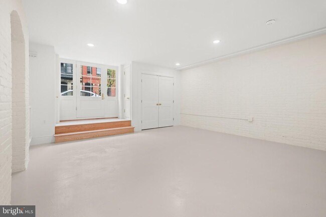 Building Photo - 1014 N Calvert St