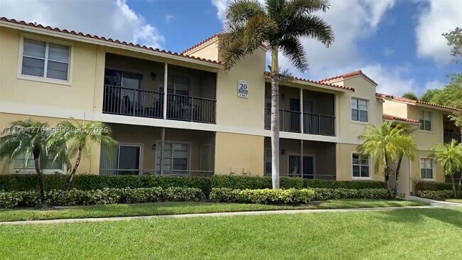 Building Photo - 1261 SW 46th Ave