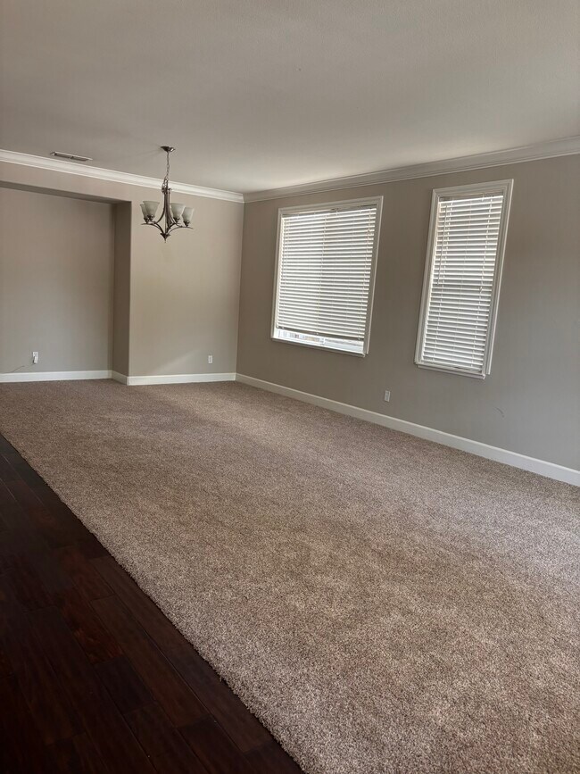Building Photo - 1734 Sorenson Dr