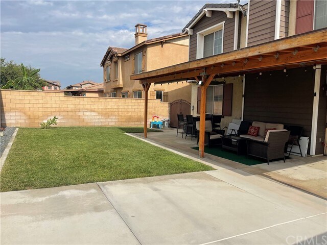 Foto del edificio - 17087 Grapevine Ct