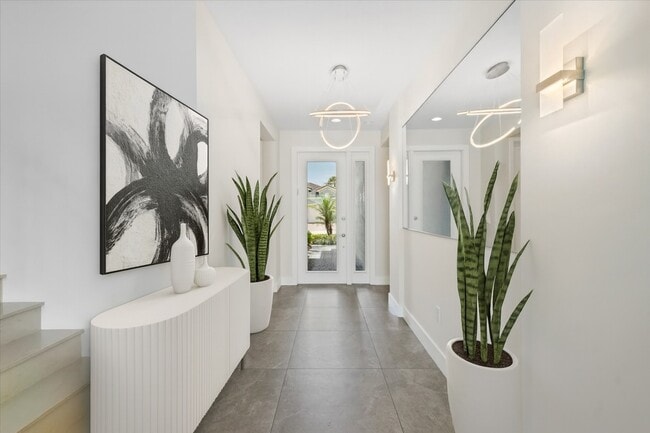 ENTRY - 15377 Green River Ct