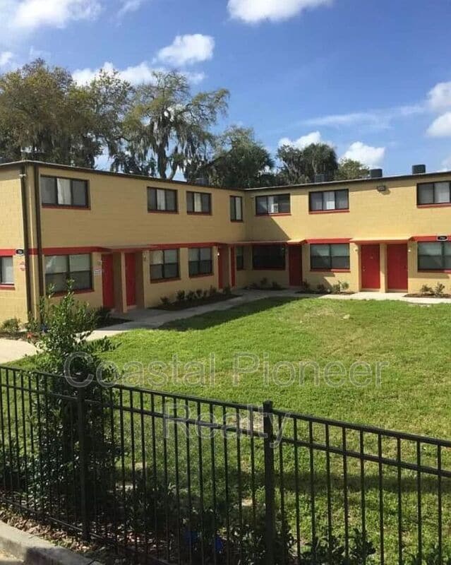 Photo - 706 S Martin Luther King Blvd