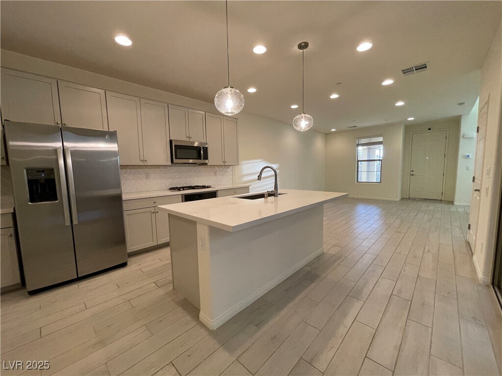 Foto principal - 11751 Emerald Lk Ave