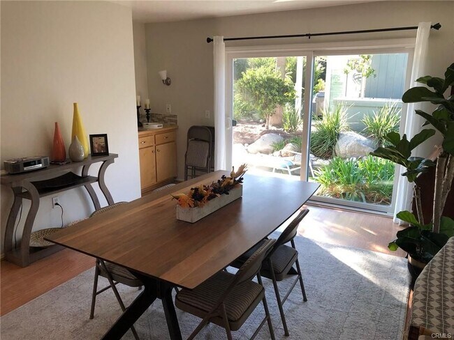 Foto del edificio - 3445 Hollow Brook Cir