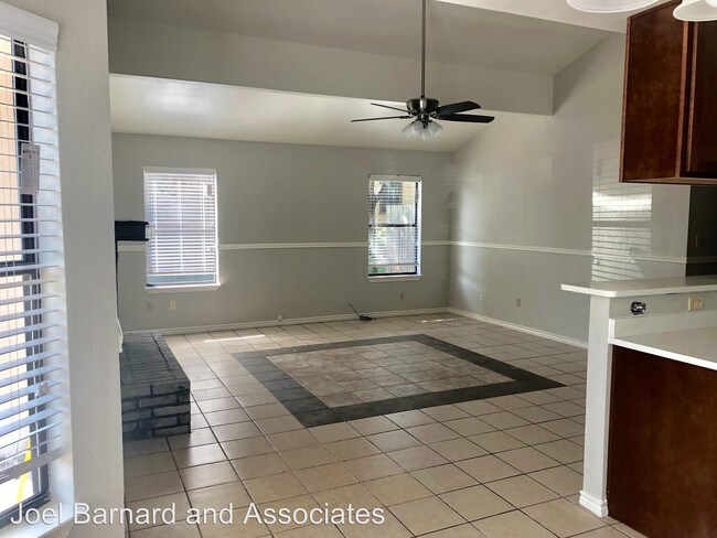 Building Photo - 3 br, 1.5 bath House - 1310 Baylor Ave.