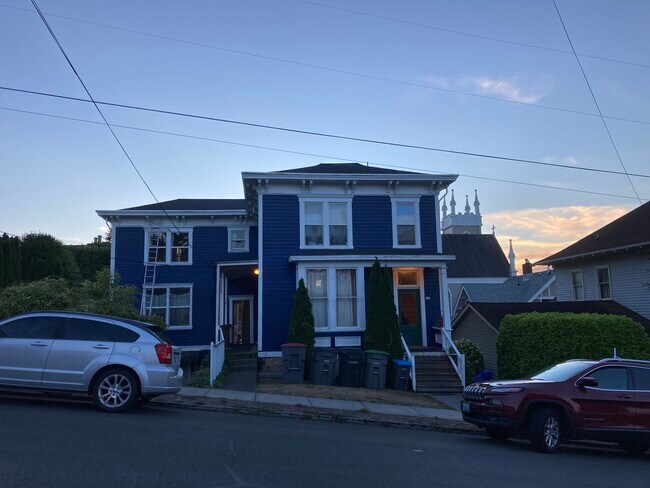 A cuadras del centro de la ciudad, del Clatsop Community College y del río Columbia - 637 16th St
