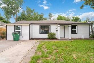 Building Photo - 9409 Fairland Dr