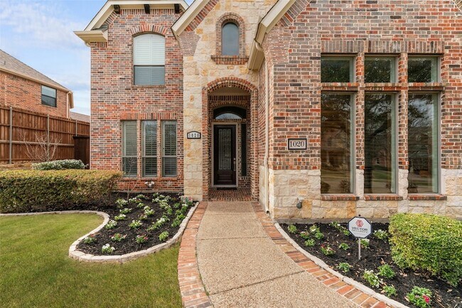 Building Photo - 1020 Damsel Caroline Dr