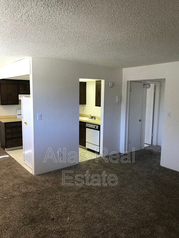 Building Photo - 6257 Estes St