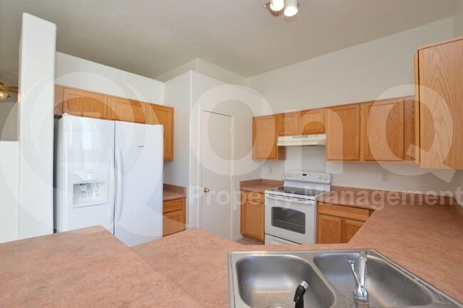 Foto del edificio - 8882 E Avenida Las Noches