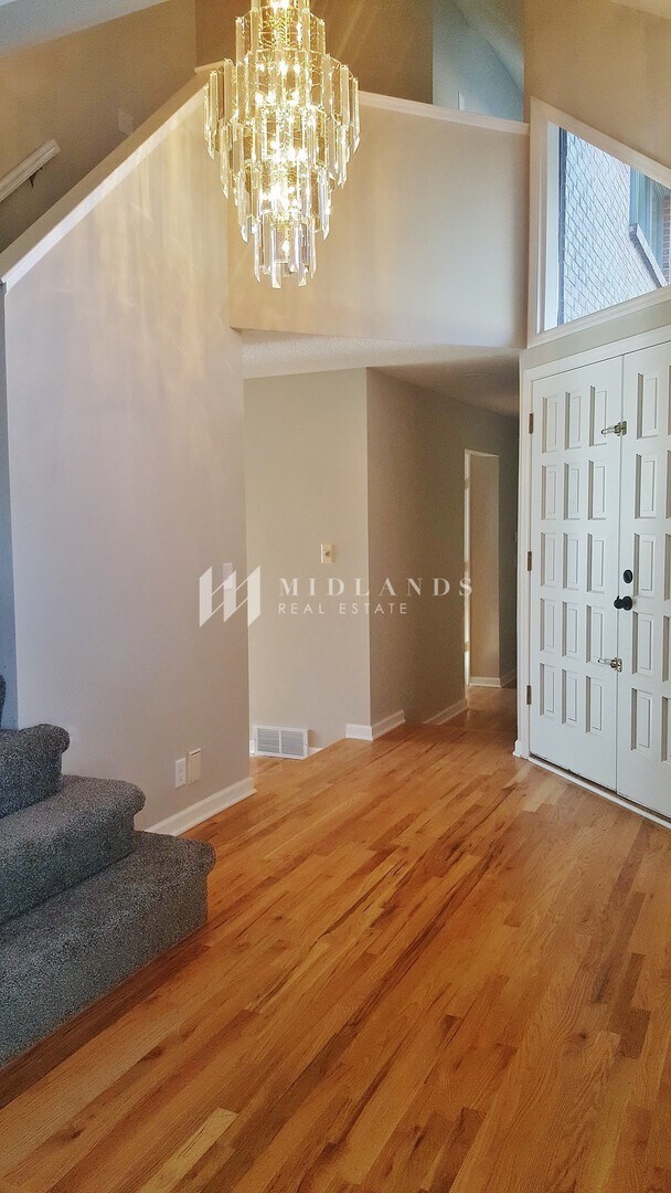 Foto del edificio - Stunning Updated Rockbrook Home