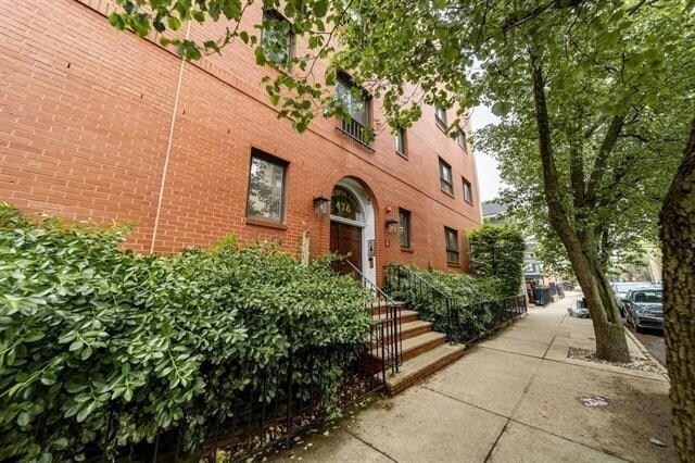 Foto del edificio - 476 Monmouth St
