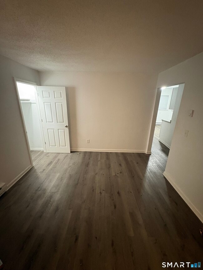 Building Photo - 20 Shagbark Rd