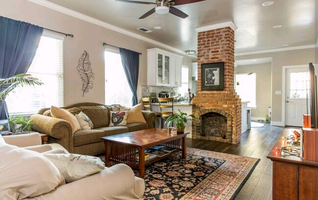 Living Room - 2011 24th St