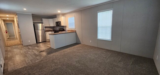 Building Photo - 310 Mulberry