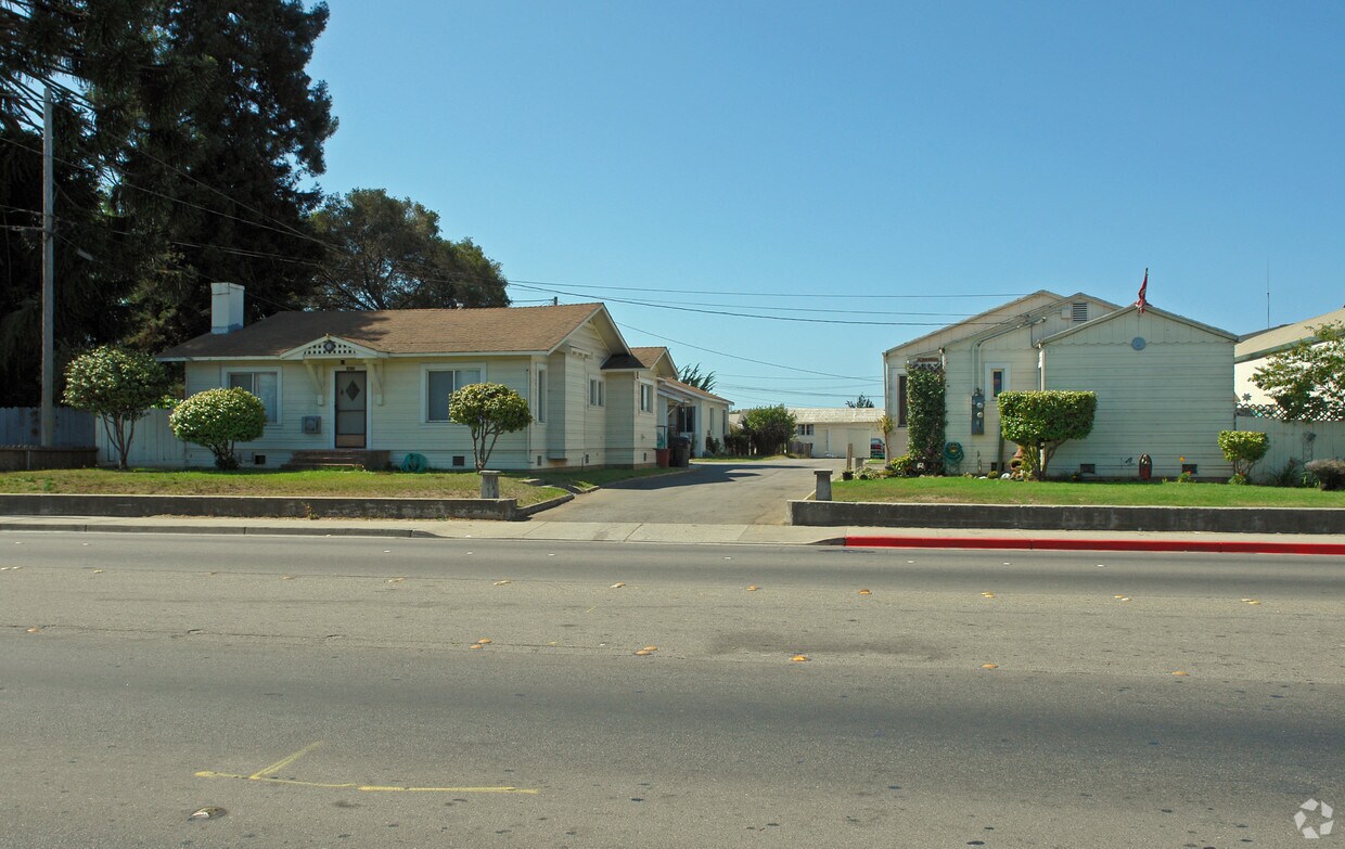Foto principal - 1615 Freedom Blvd