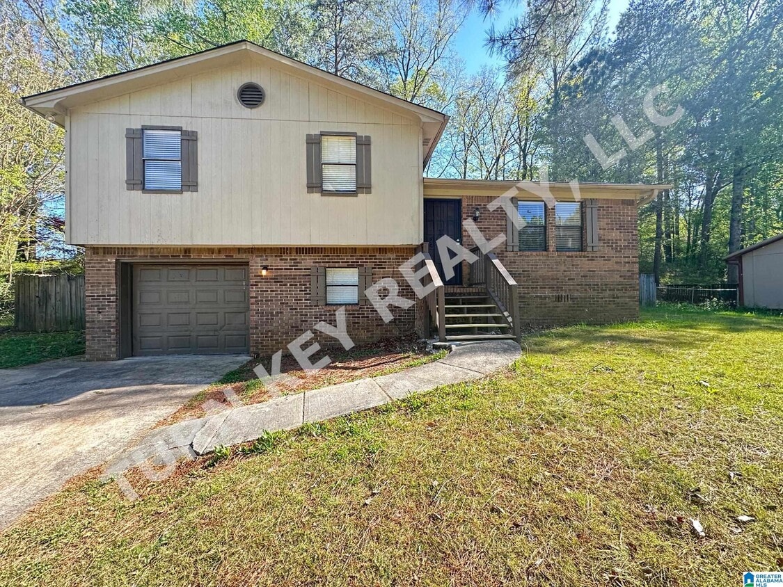 Primary Photo - 3113 Cobblestone Dr