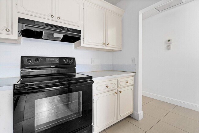 Foto del edificio - 1021 Flame Vine Ave