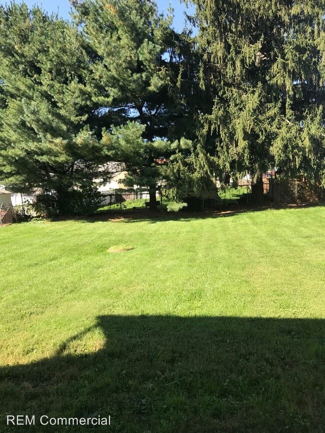 Foto del edificio - 227-229 Pershing Ave NW