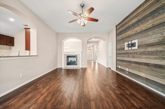 Foto del edificio - 17218 Double Lilly Dr