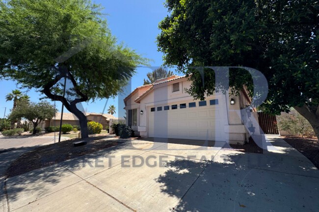 Foto del edificio - 3Bed/2Bath House at 51st Ave/Loop 101! $399 MOVE-IN SPECIAL! Move-In Ready on 01/08/2026!